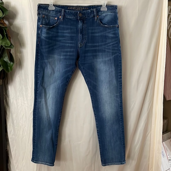American Eagle Outfitters Other - American Eagle extreme flex 4 medium wash 38 x32 jeans